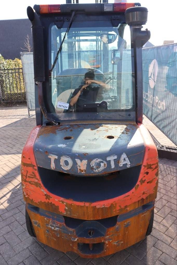 Forklift Toyota 02-8FDF30 Diesel 3000kg 2012
