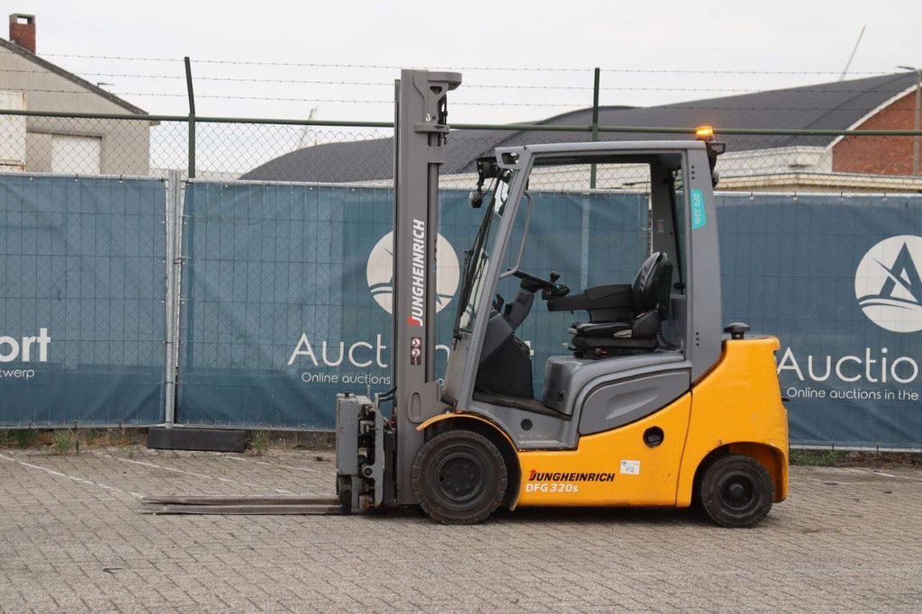 Forklift Jungheinrich DFG 320s Diesel 2000kg 4.0m 2018