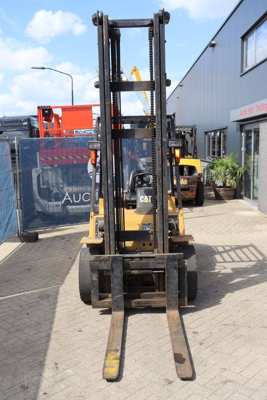 Forklift Caterpillar DP30 Diesel 3000kg 5.0m 1997