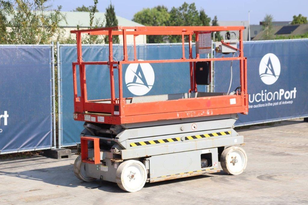 Schaarhoogwerker Skyjack SJ4620 Elektrisch 590kg 8.1m 2008