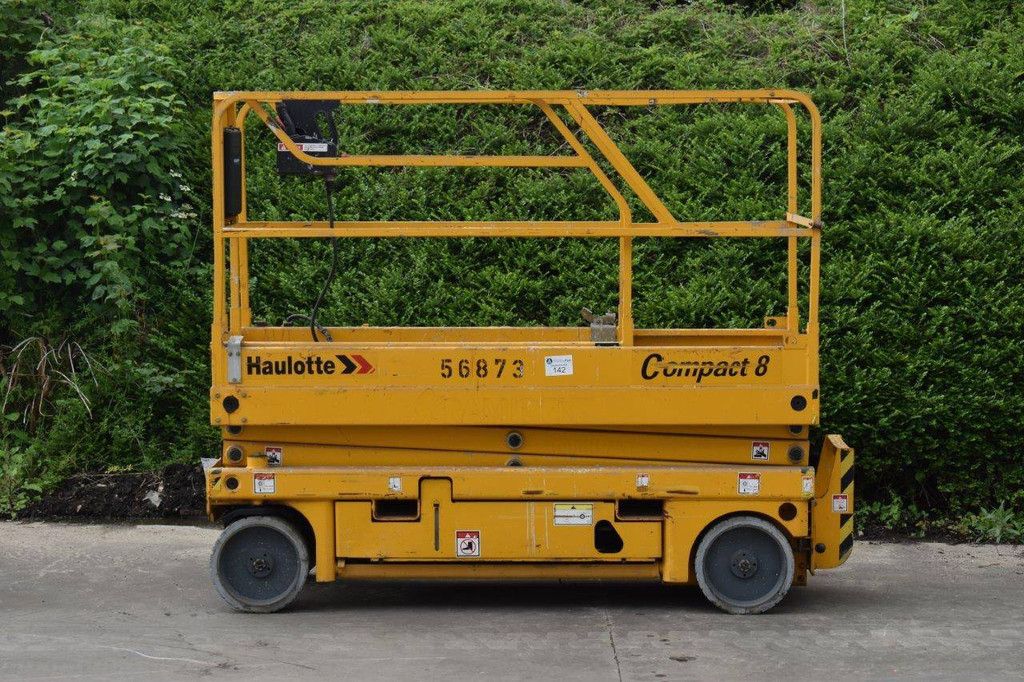 Scherenbühne Haulotte Compact 8 Electric 8m 2007