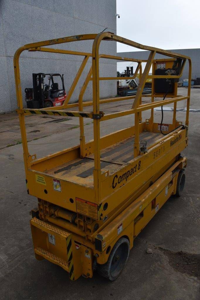 Scherenbühne Haulotte Compact 8 Electric 8m 2007