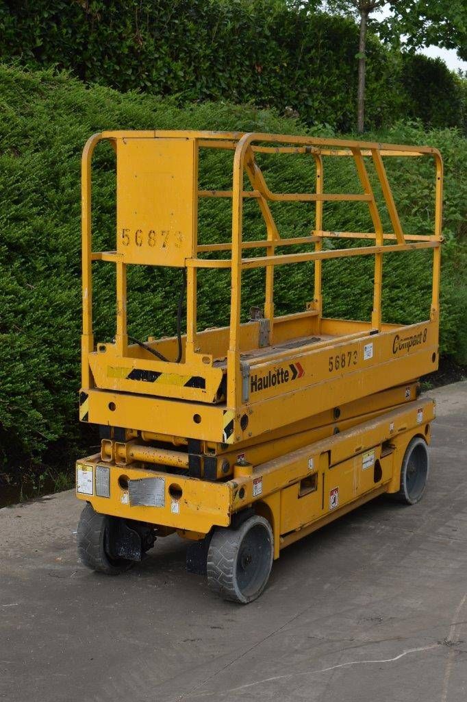 Scherenbühne Haulotte Compact 8 Electric 8m 2007