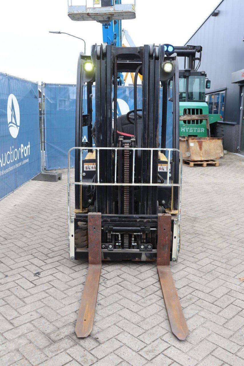 Forklift Yale ERP16VF Electric 1570kg 4.6m 2016