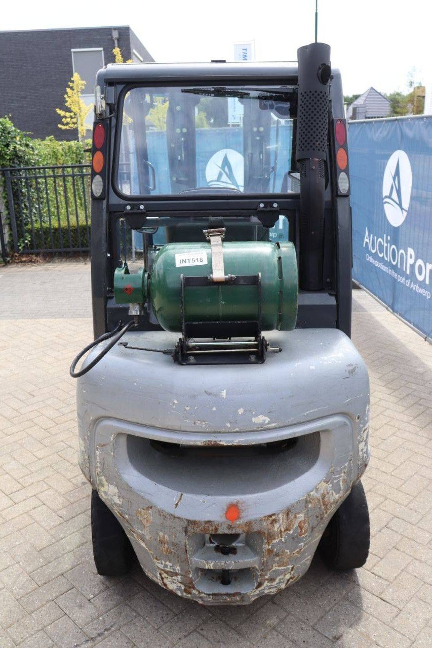 Forklift Nissan UD02A25PQ LPG 2500kg 4.75m 2005