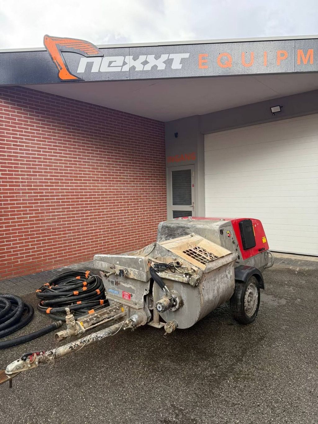 Concrete pump Imer Silent 300 Diesel 2016