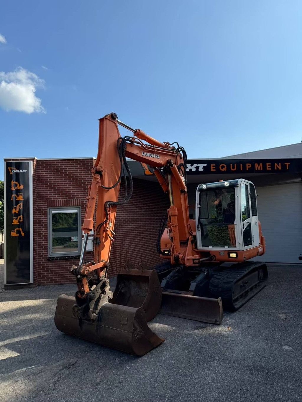 Doosan S75-V Diesel Crawler Excavator