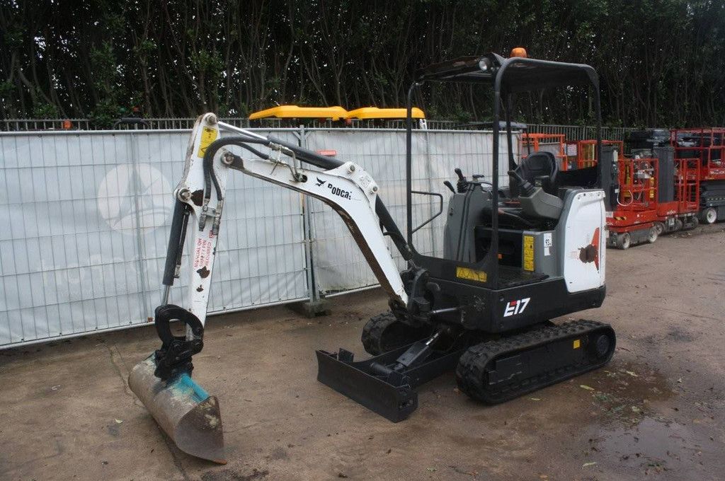 Mini excavator Bobcat E17 Diesel 10.2kW 2021