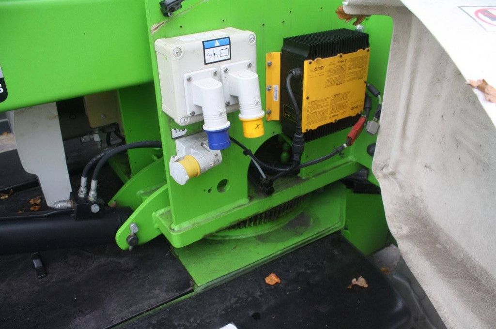 Niftylift HR17 NDE Elektro+Diesel 17,2 m Gelenkteleskoparbeitsbühne 2013