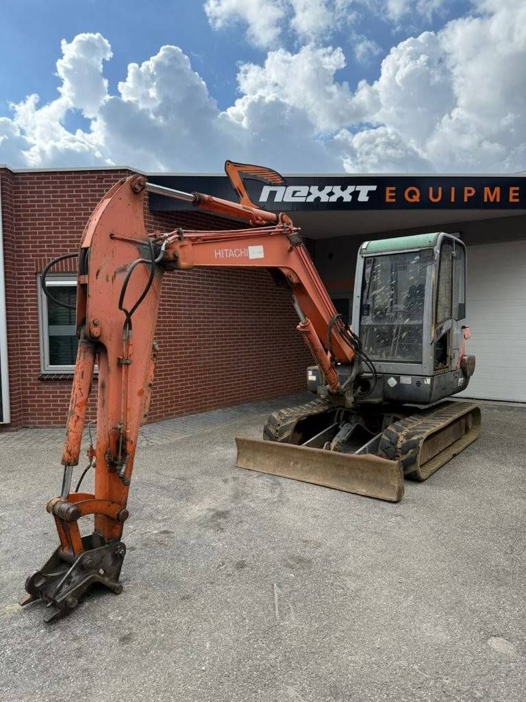 Crawler excavator Hitachi ZX50 Diesel 27.1kW 2004