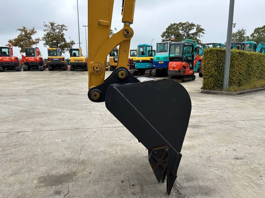 Crawler excavator Komatsu PC56-7 Diesel