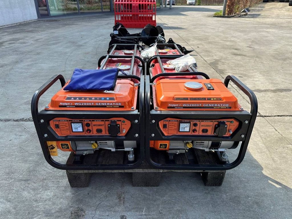 Lot von 6 Generatoren Neu