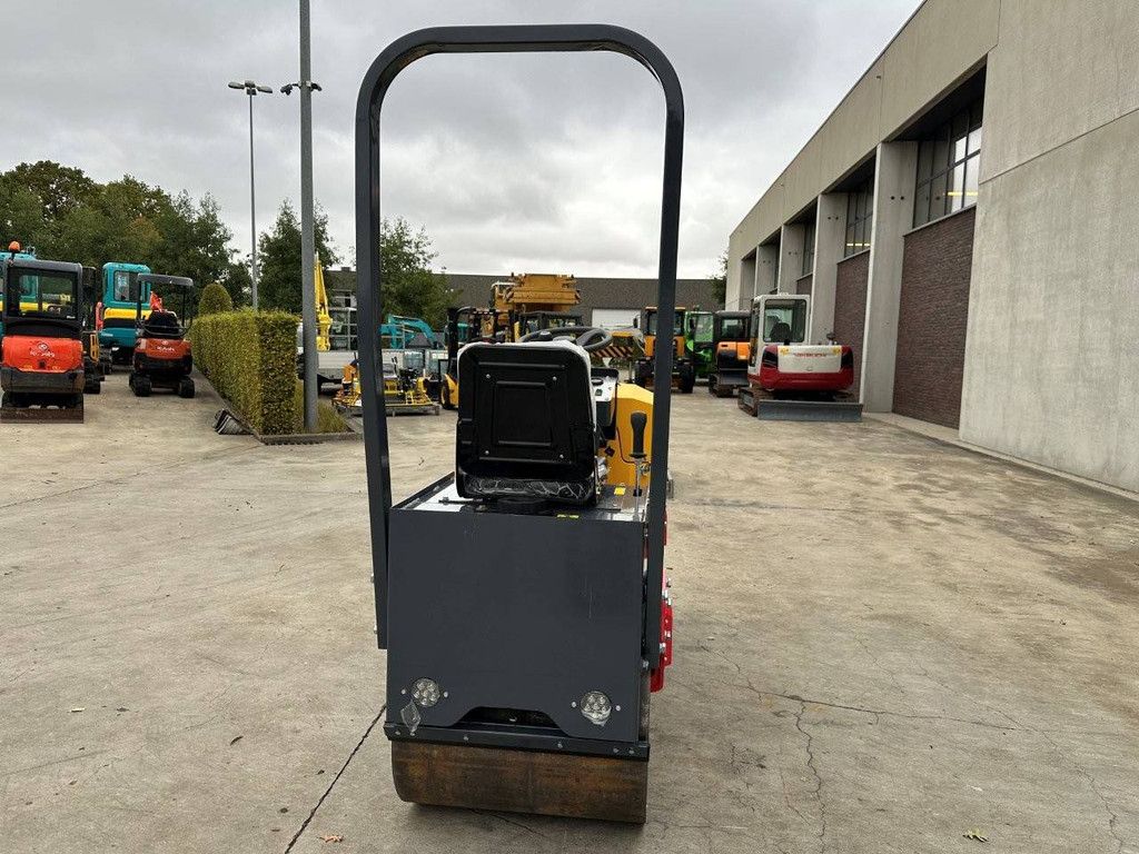 Tandem vibratory roller Captok CK1000J Petrol 2025 New
