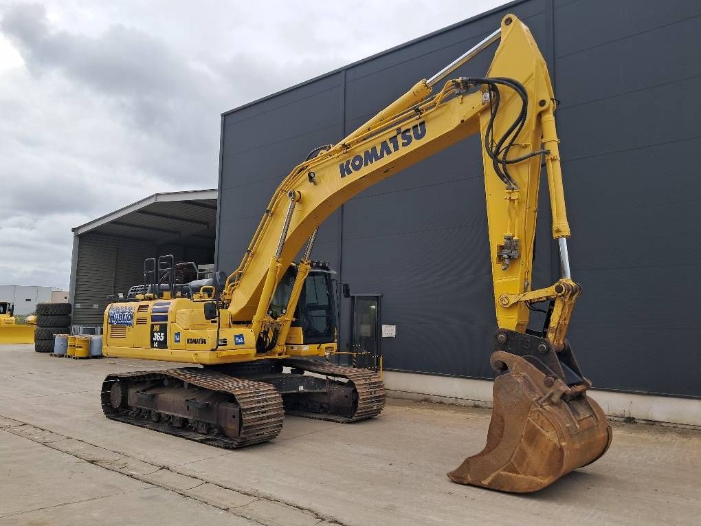 Komatsu HB365LC-3 Hybrid