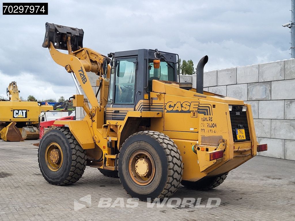 Case 721 B