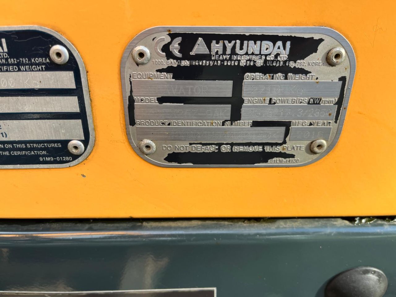Hyundai R25Z-9AK