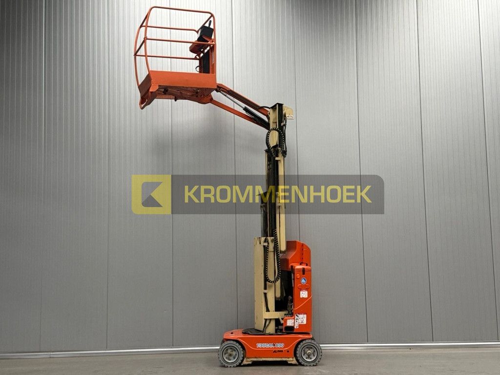 JLG Toucan 800A KH9548