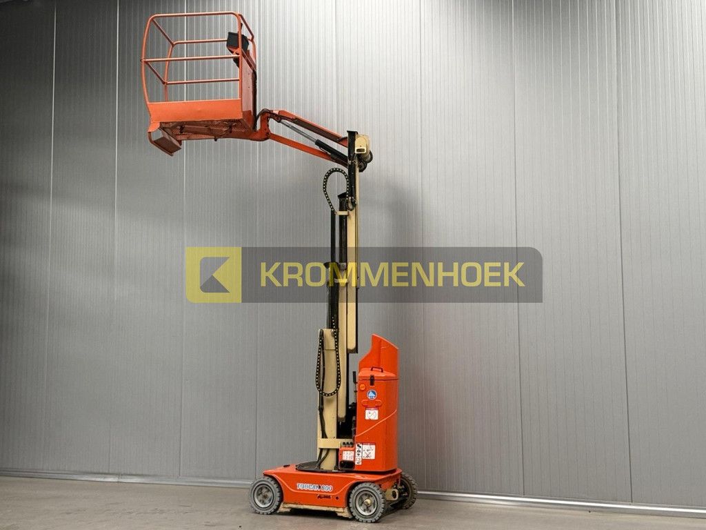 JLG Toucan 800A KH9548