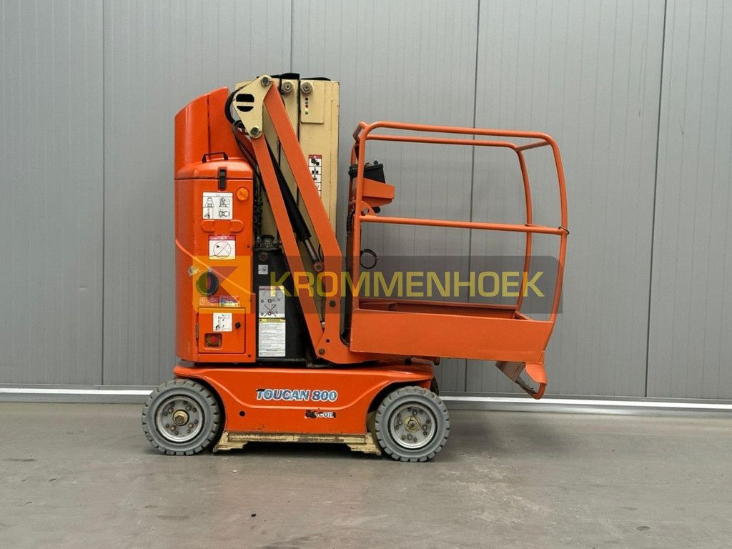 JLG Toucan 800A KH9548