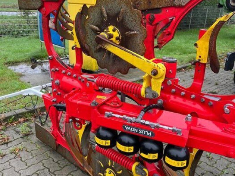 Pöttinger SERVO 45 M PLUS NOVA 5-SCHARIG(4+1)