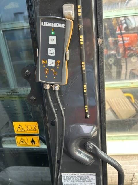 Hitachi ZX 225 US LC-6