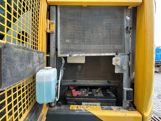 Hitachi ZX 225 US LC-6