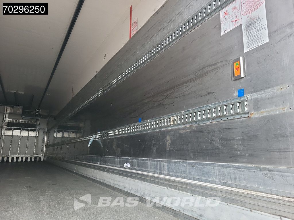 Lamberet Carrier Vector 1950Mt Bi-temp Lift Axle Tailgate