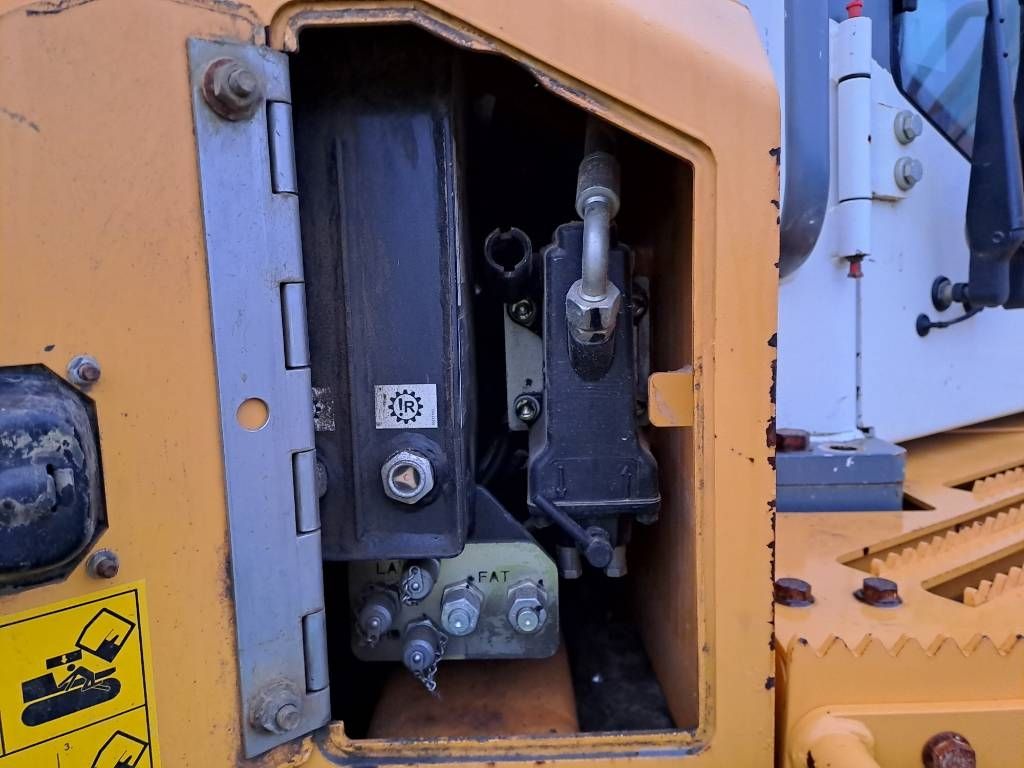 Liebherr PR 736 LGP