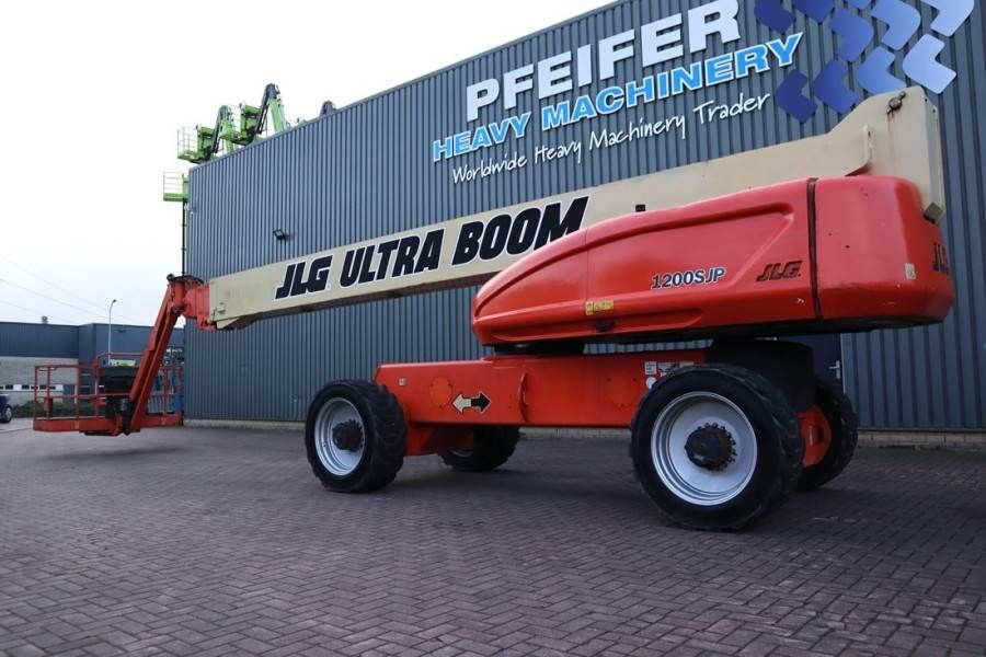 JLG 1200SJP Diesel, 38.7m Working Height, 23.5m Reach,