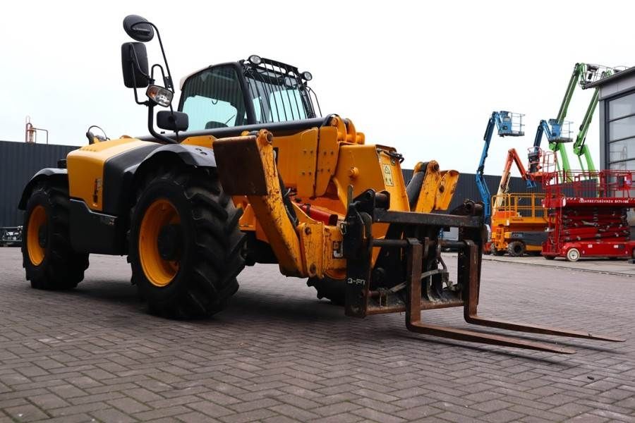 JCB 535-125 Diesel, 4x4x4 Drive, 12.5m Lifting Height,