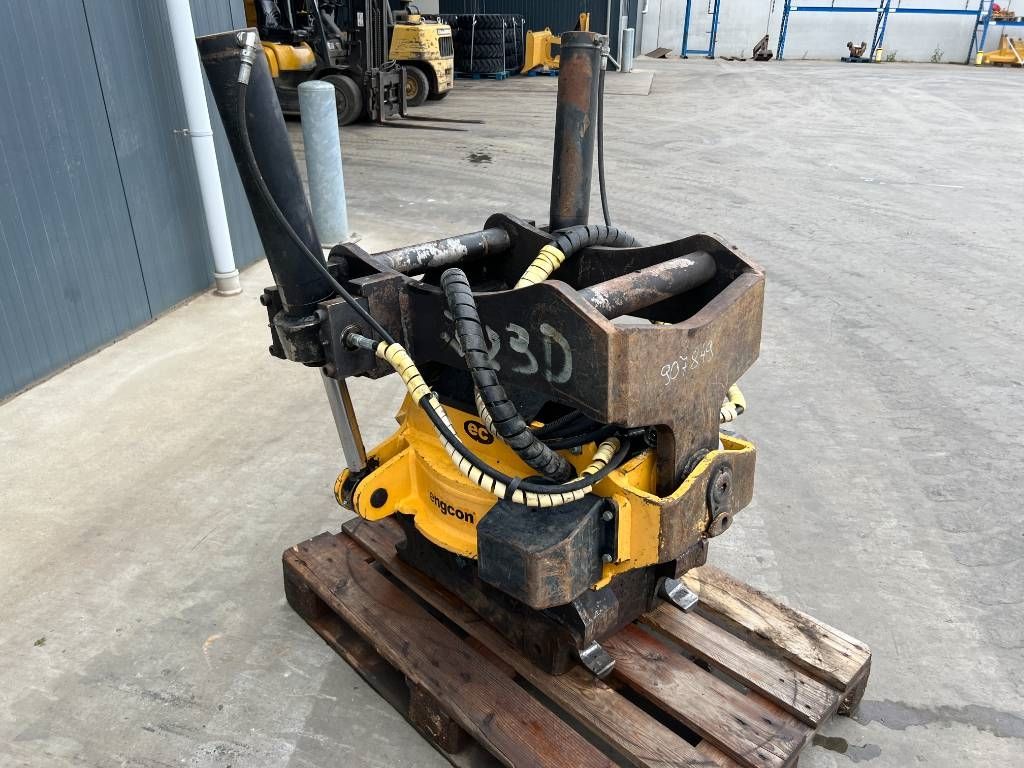 Engcon EC30-S70-S70-SS9