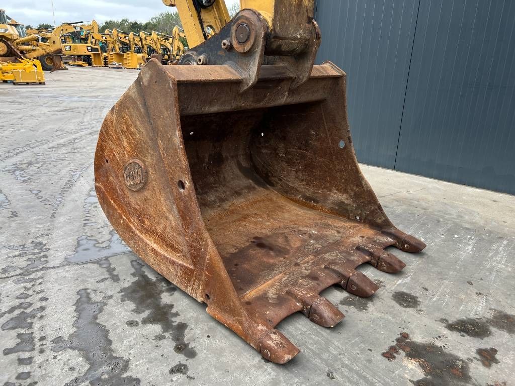 CAT 323 07A
