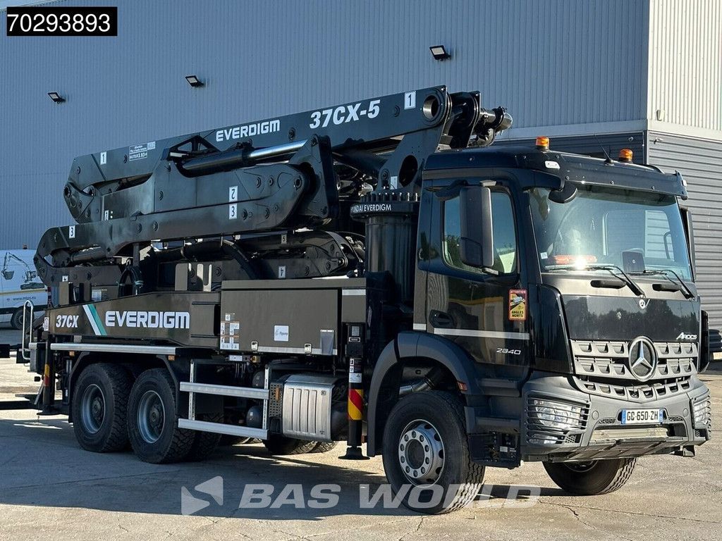 Mercedes Arocs Arocs 2840 6X4 Unused! Everdigm 37CX-5 concrete pump Steel Suspension Automatic Euro 6