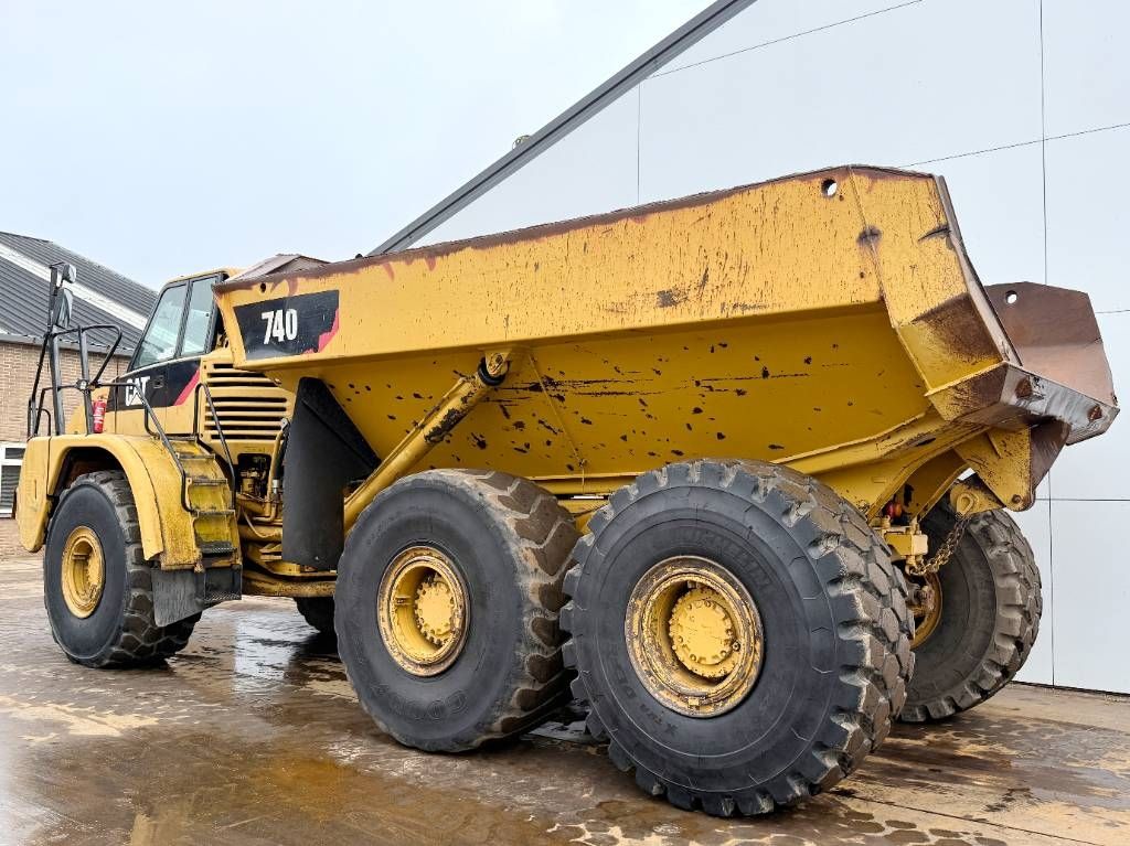 CAT 740 - Automatic Greasing / Body Heating / AC