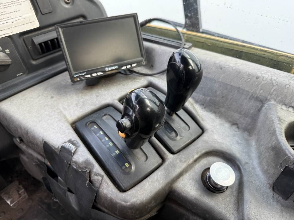 CAT 740 - Automatic Greasing / Body Heating / AC