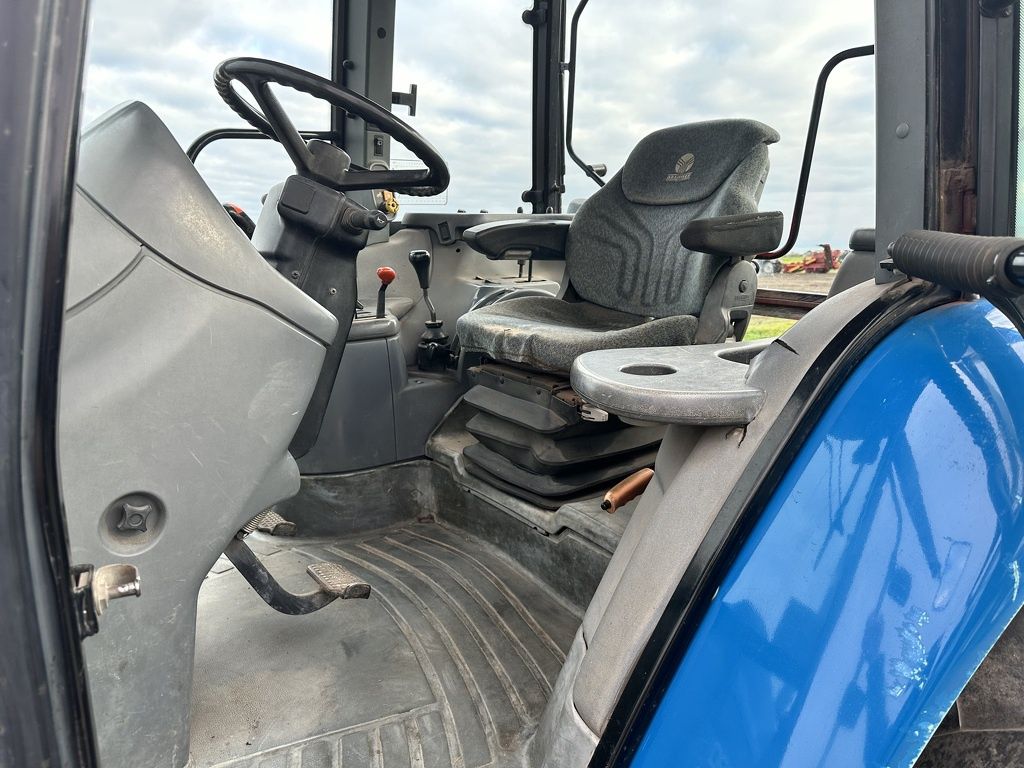 New Holland TS90