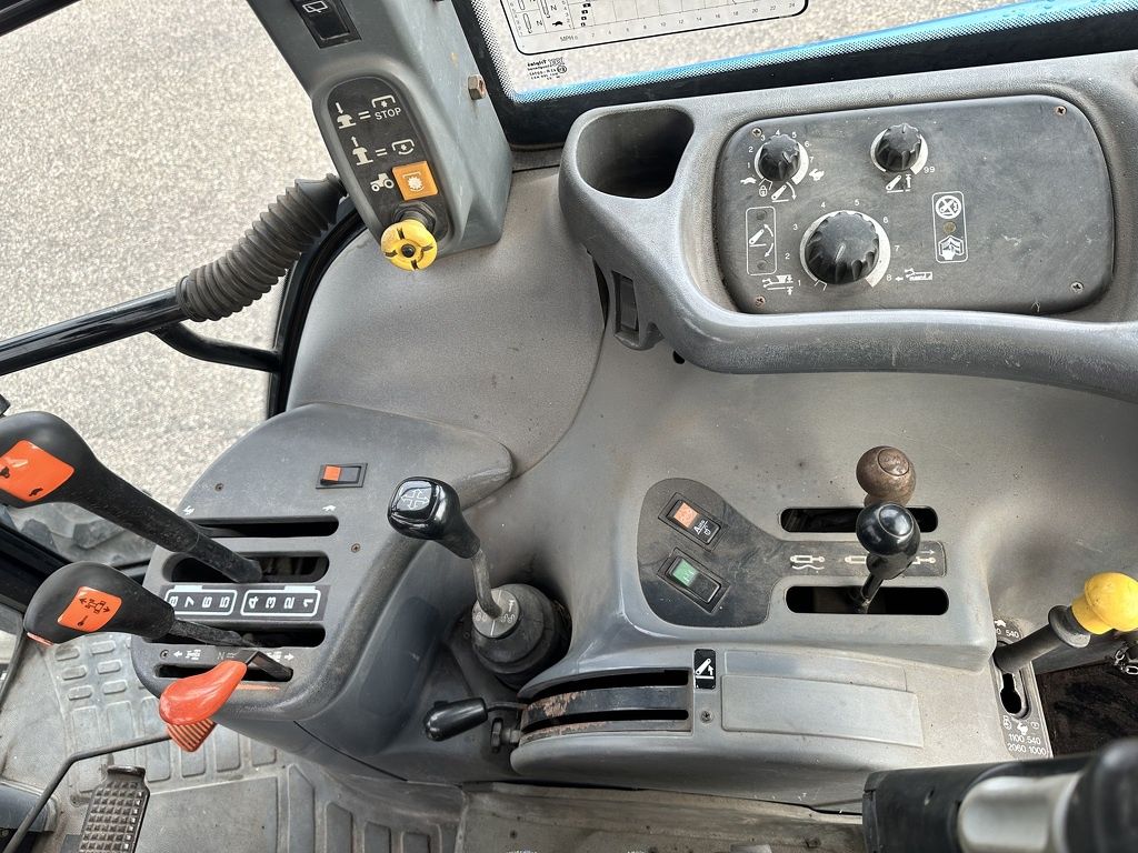 New Holland TS90