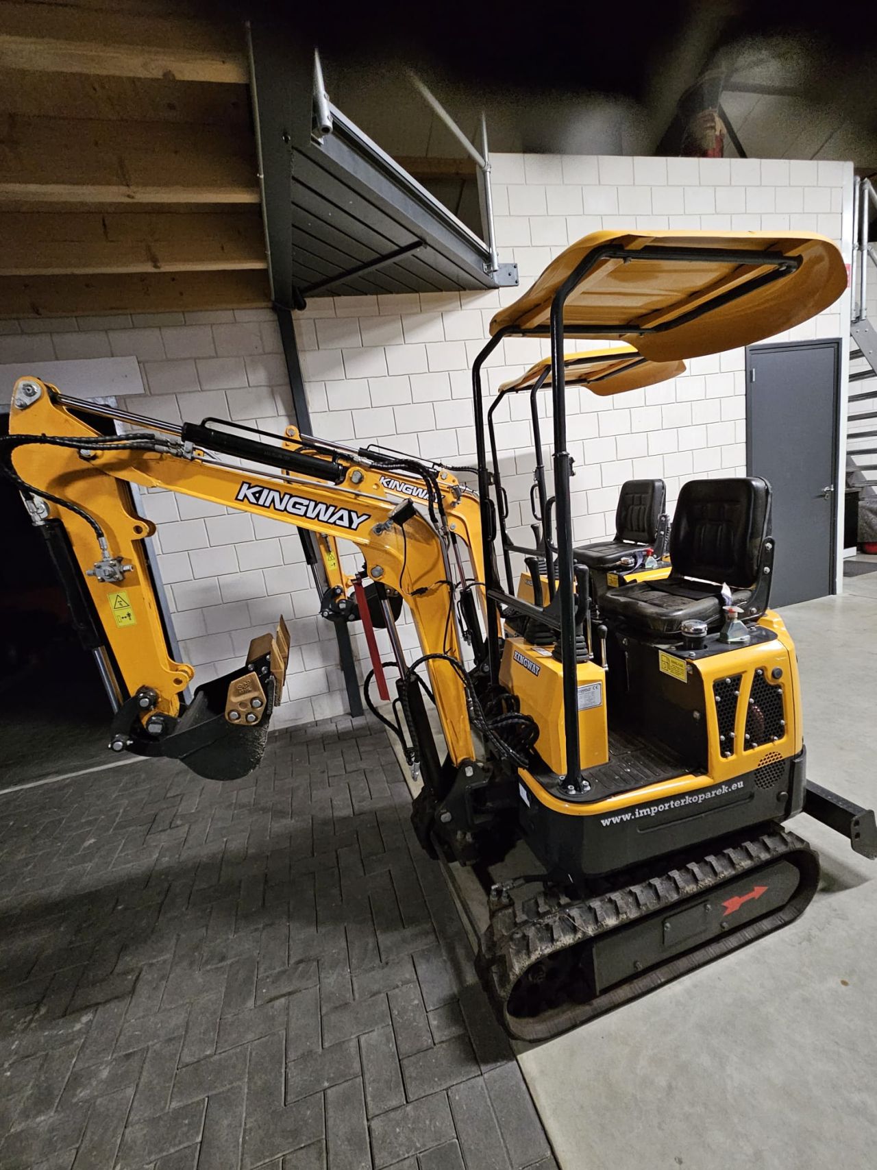 Minibagger Kingway Caterpil 1000KG – Ausstellungsmodell AKTION