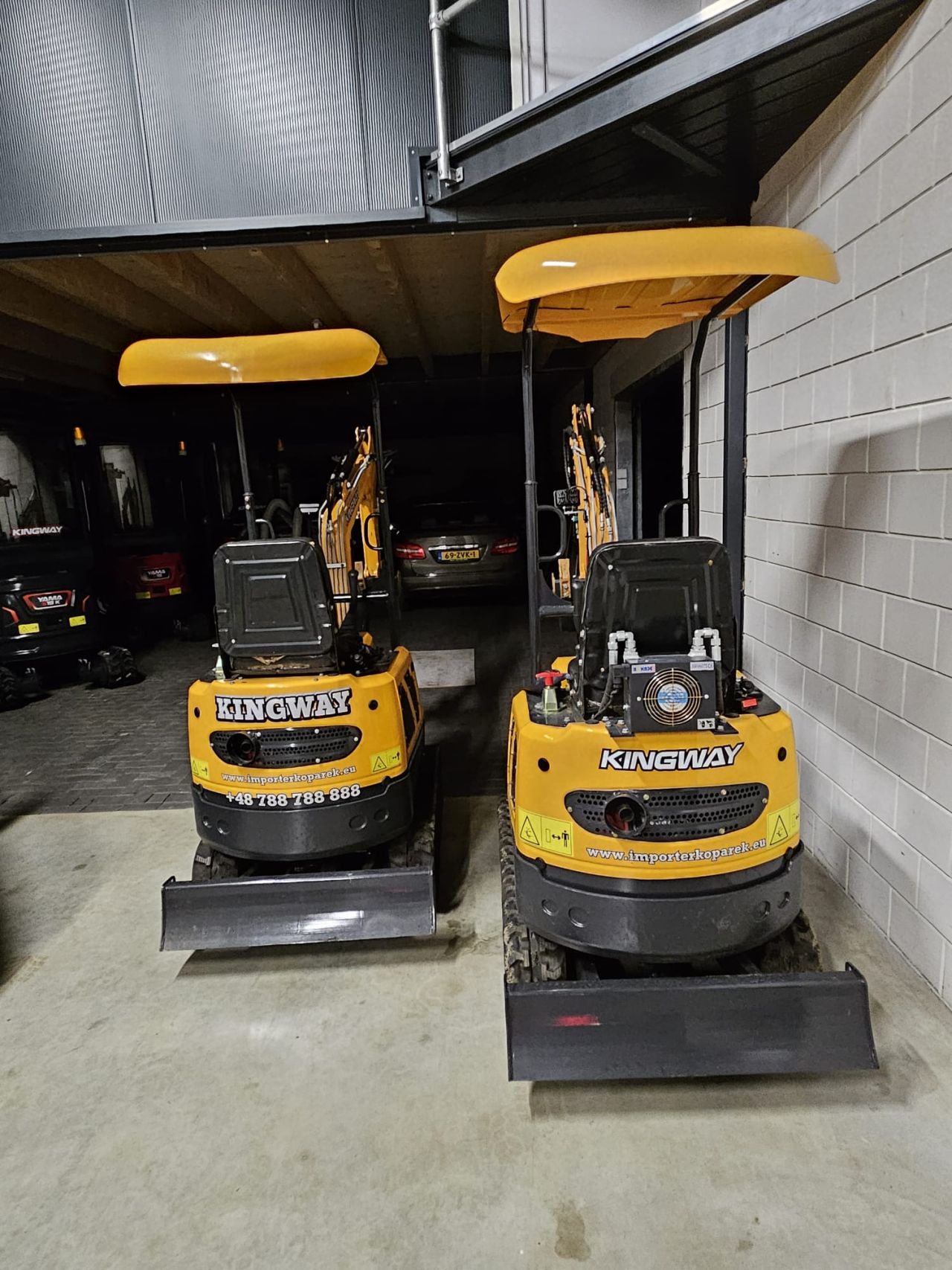 Minibagger Kingway Caterpil 1000KG – Ausstellungsmodell AKTION