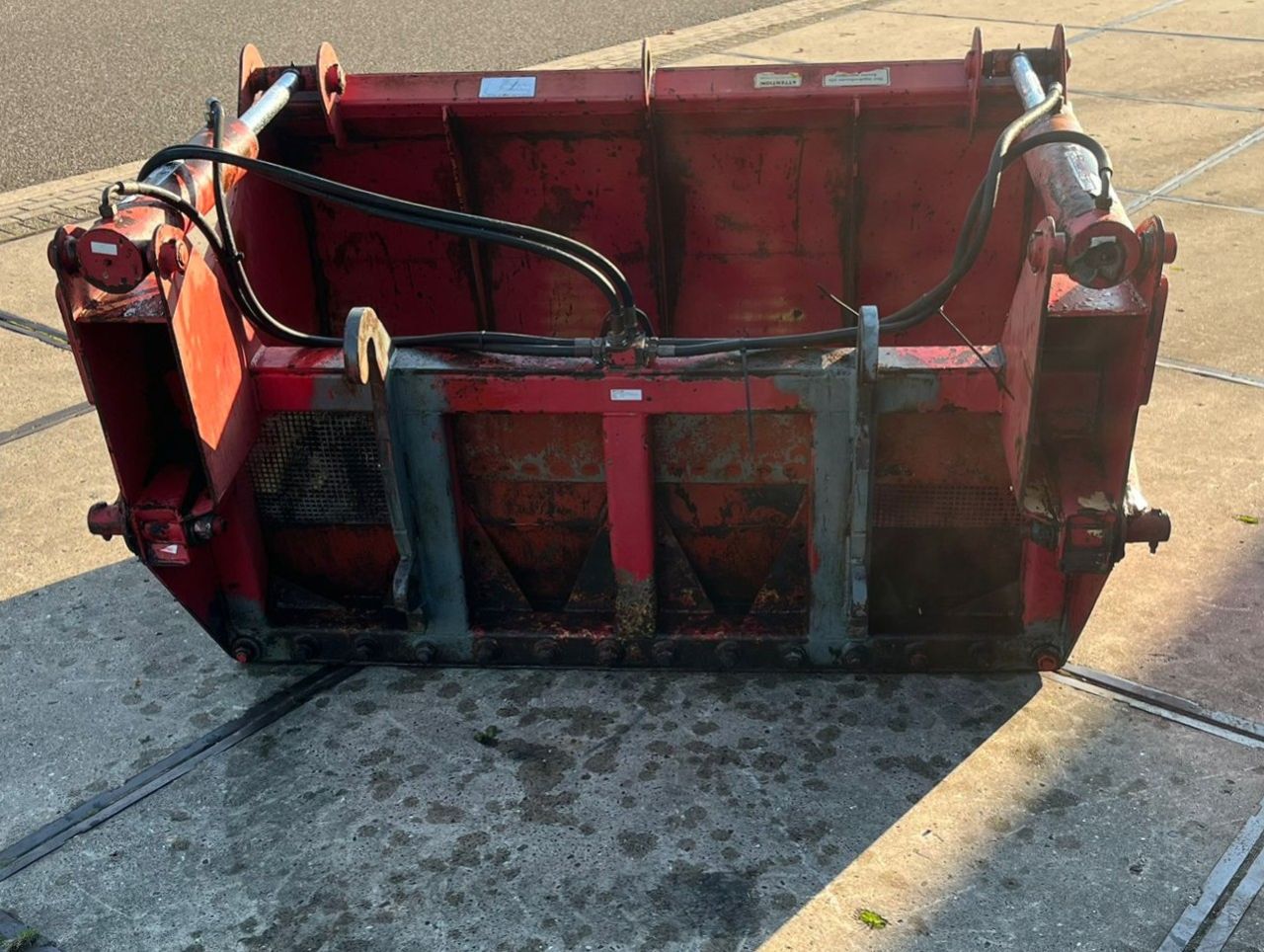 Redrock 1,80 kuilhapper met dichte bodem
