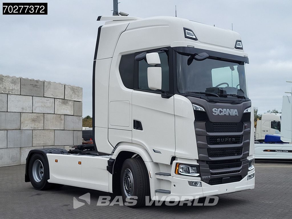 Scania S560 4X2 NEW! Retarder Full-Air 2xTanks Leder Standklima Navi ACC LED
