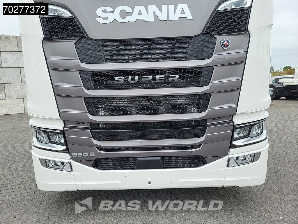 Scania S560 4X2 NEW! Retarder Full-Air 2xTanks Leder Standklima Navi ACC LED