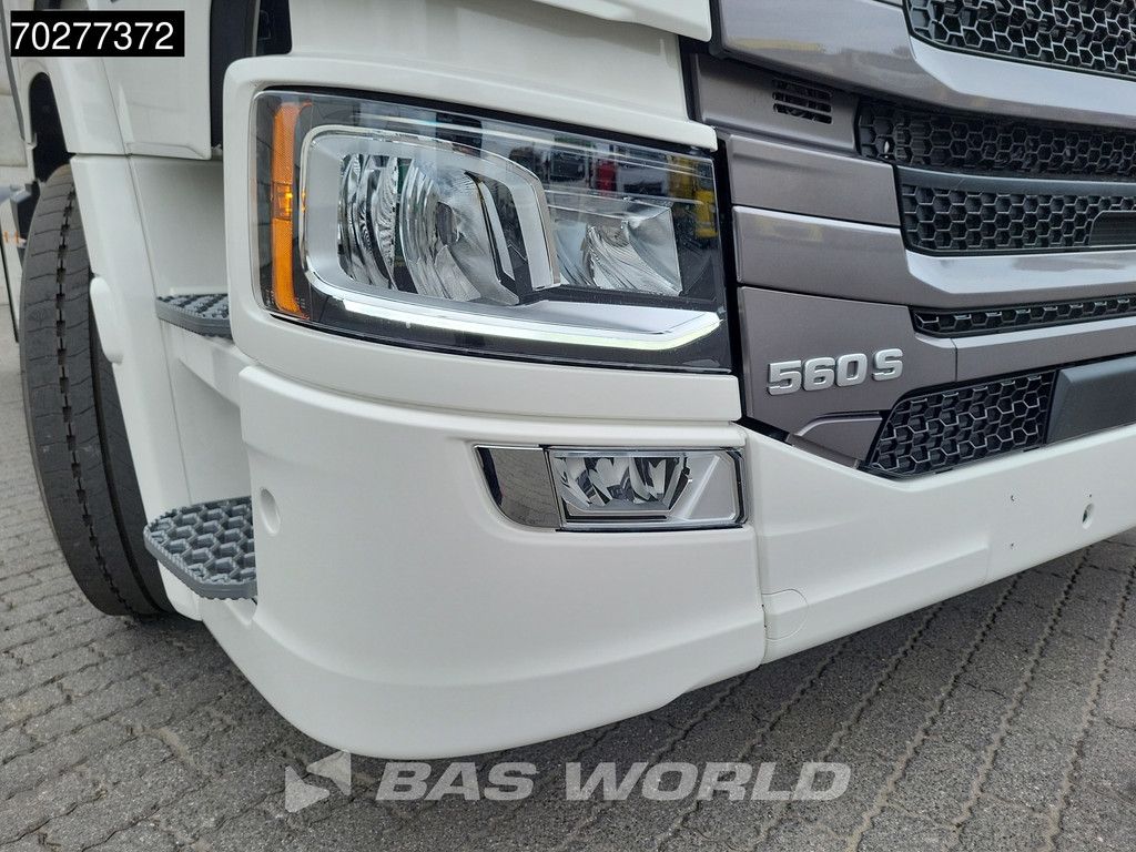 Scania S560 4X2 NEW! Retarder Full-Air 2xTanks Leder Standklima Navi ACC LED