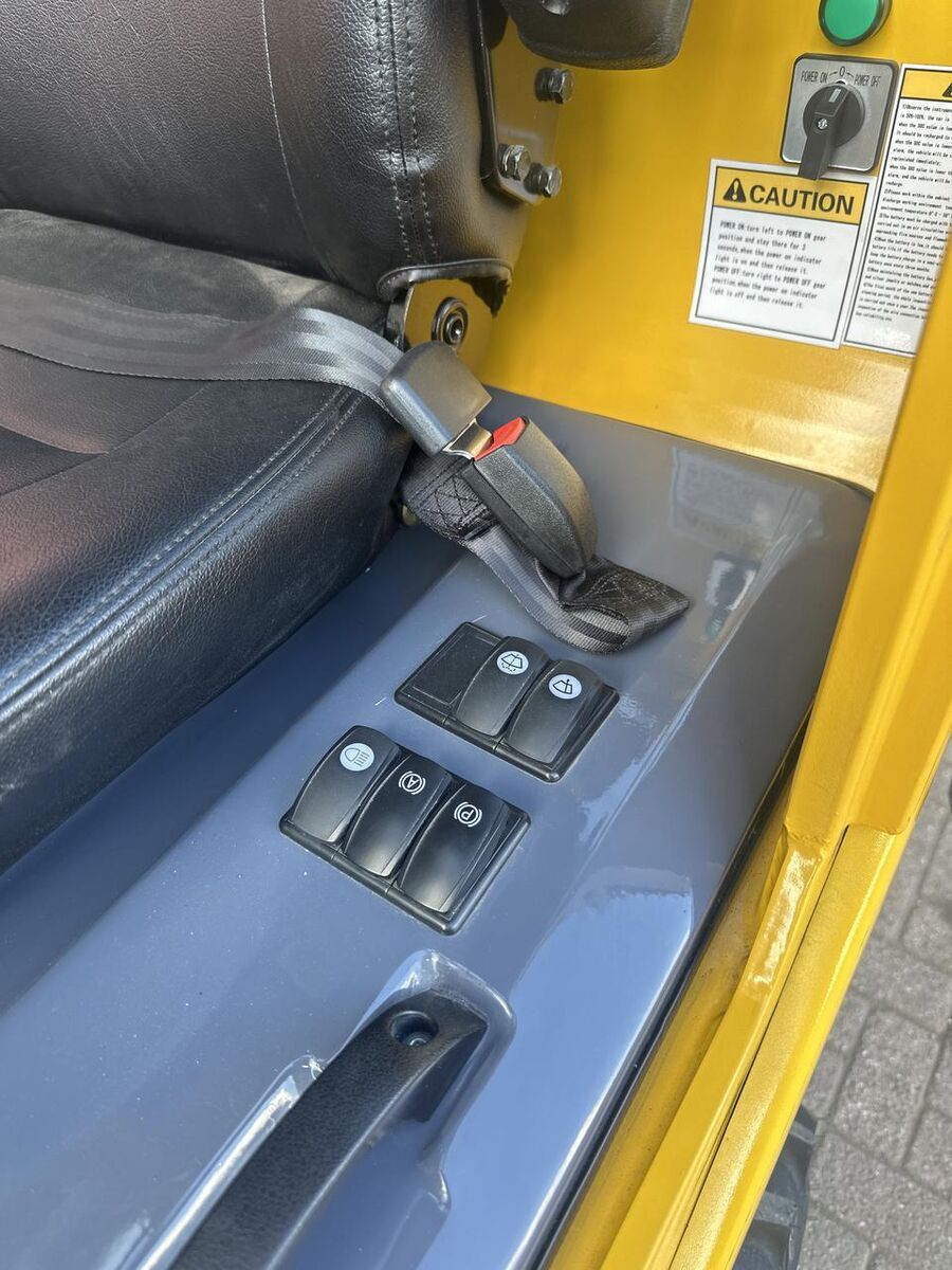 Eurotrac W11 EC