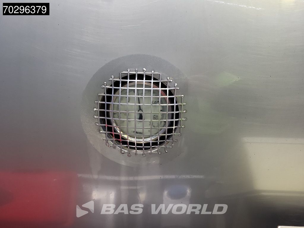 Volvo FM 330 4X2 11.500ltr Silo 2 compartments Stainless steel Automatic Xenon Navi Euro 5