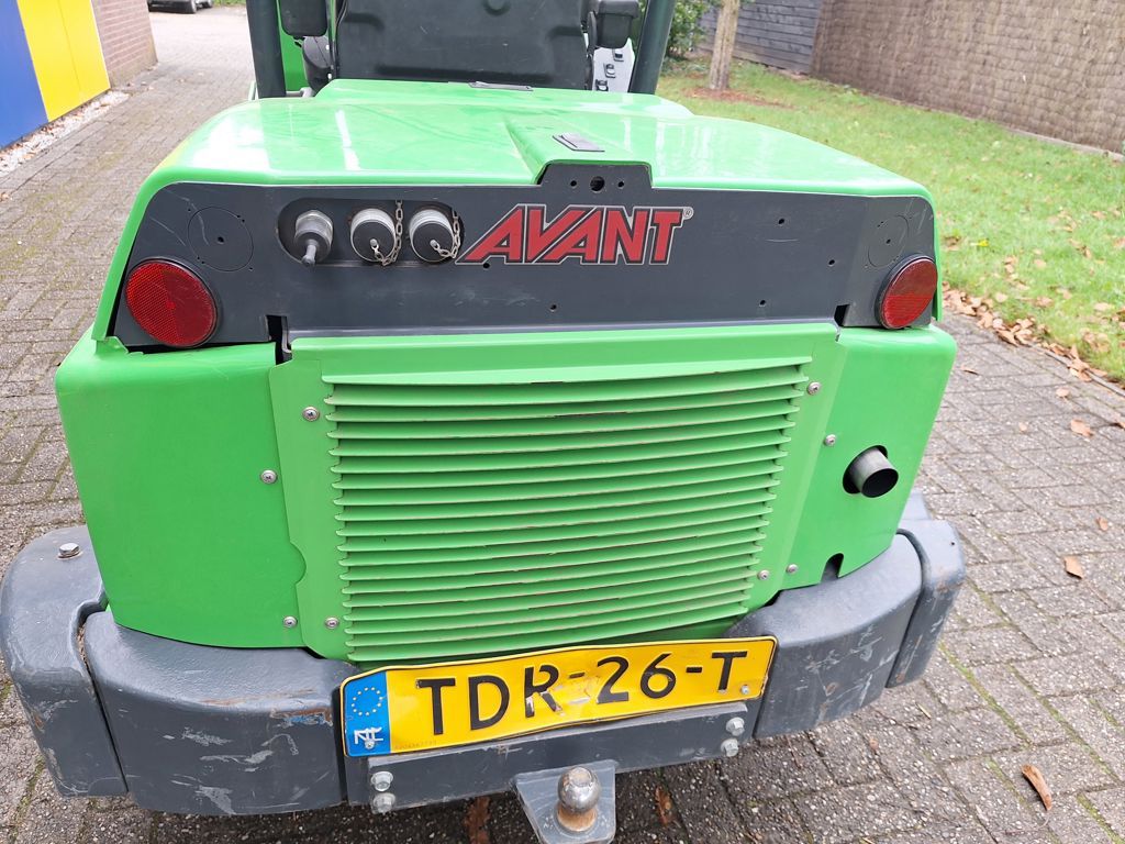 Avant 750