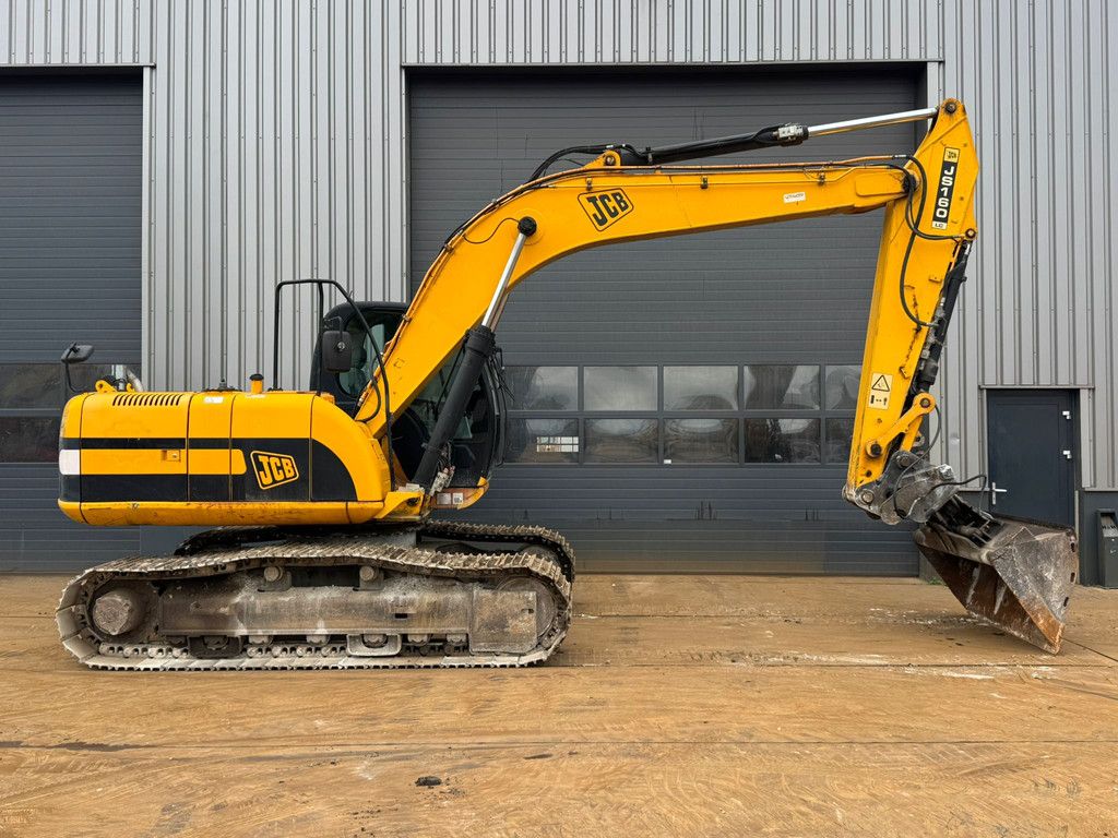JCB JS160LC