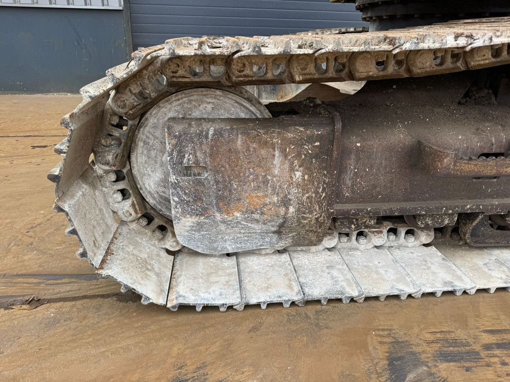 JCB JS160LC