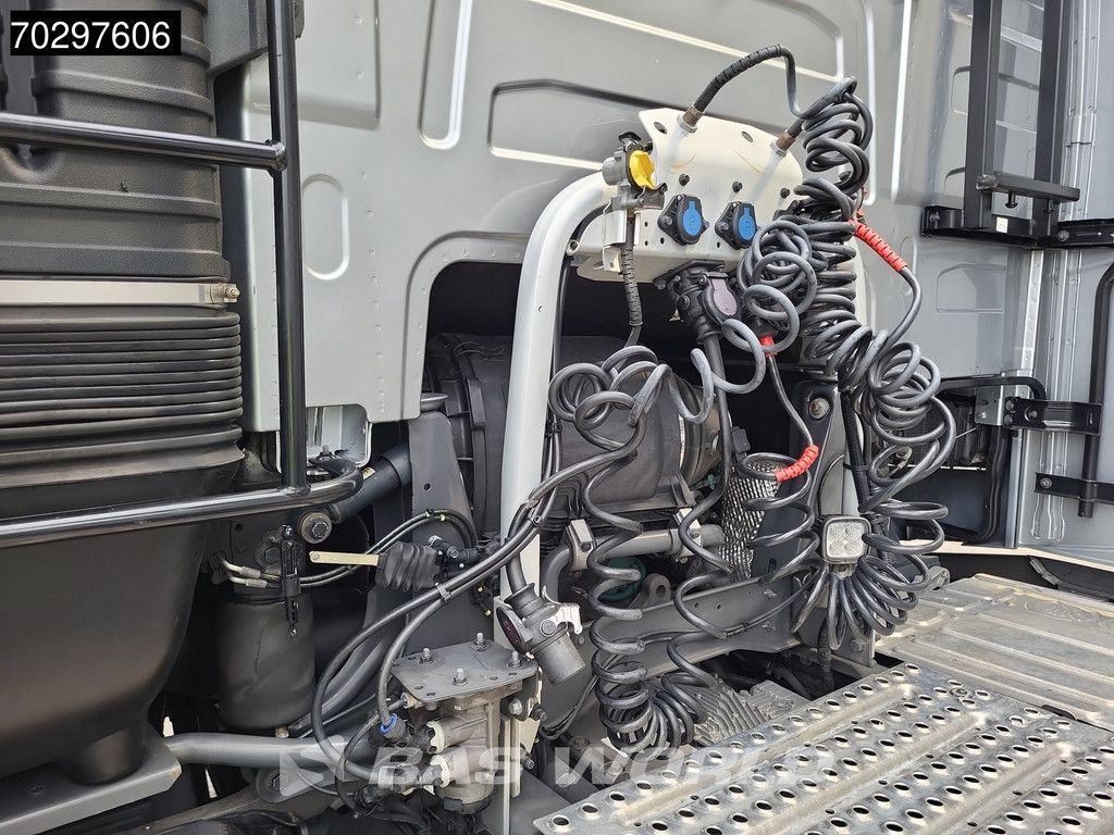 Volvo FH 500 4X2 Retarder I-ParkCool 2xTanks Navi ACC LED Euro 6