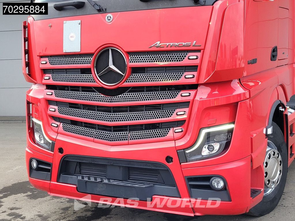 Mercedes Actros 1858 4X2 GigaSpace Retarder 2xTanks Leather Standairco PPC Navi ACC Euro 6